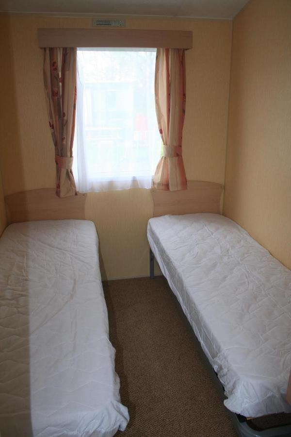 Dinas Hotel Llanbedr  Bagian luar foto